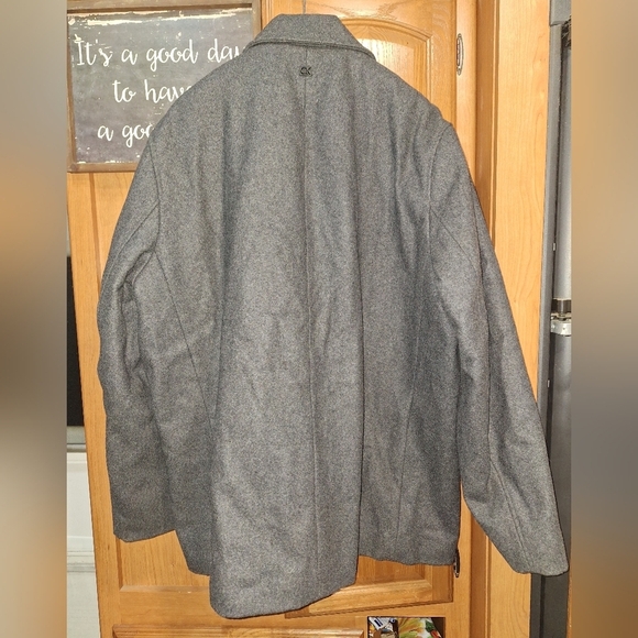 A Calvin Klein mens wool blend Peacoat in like new condition. 2XL - Picture 10 of 10